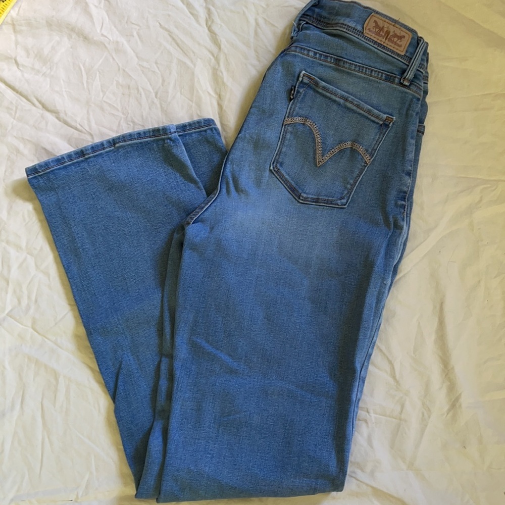 size 26 Levis 512 perfectly slimming straight leg high rise stonewash mom jeans